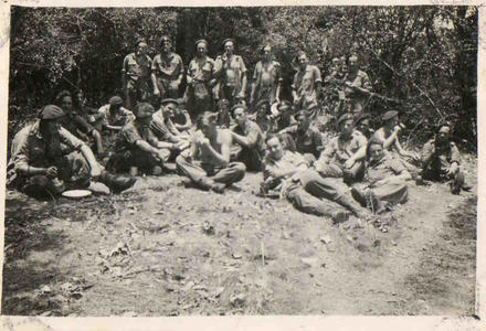 Group from No. 5 Commando (f)