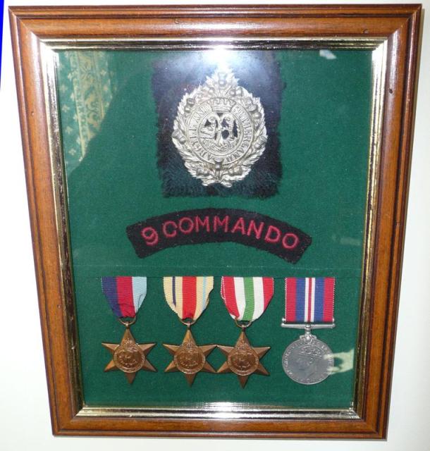 Medals and insignia of Private Robert Rose Urquhart, No.9 Commando 5 tp