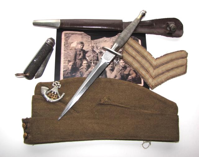 1st pattern FS knife and associated items of Sgt Roberts
