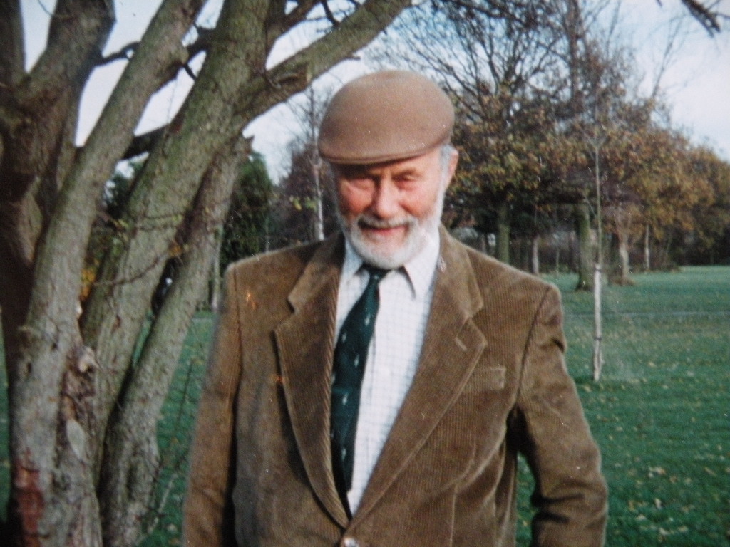 Charles Dettmer served in No.2 Commando HQ Troop