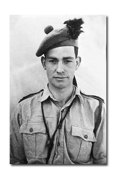 Lieut. Bill Fraser MC, No.11 Commando 8 troop.