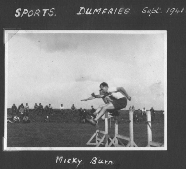 Capt. Micky Burn No.2 Cdo. taking part in sports event Sept 1941