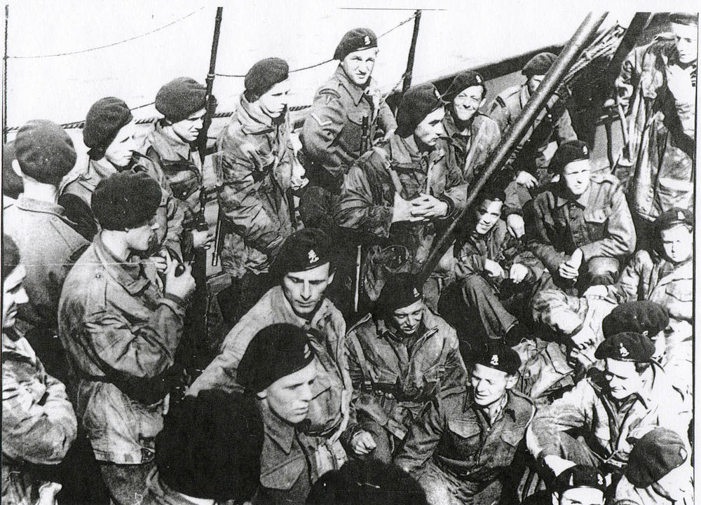 No.10 (IA) Cdo. 2 (Dutch) troop reinforcements on way to Holland 26 April 1945 (2)