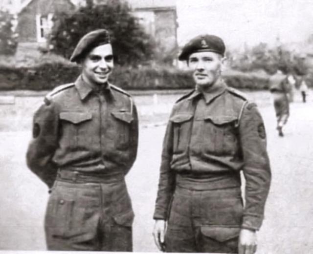 Rudy Blatt and Niek de Koning, No.10IA  Cdo. 2 'Dutch' troop