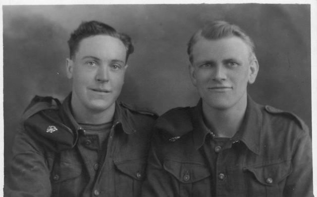 Jack van Rosendael and Martien van Barneveld, 2 'Dutch' troop