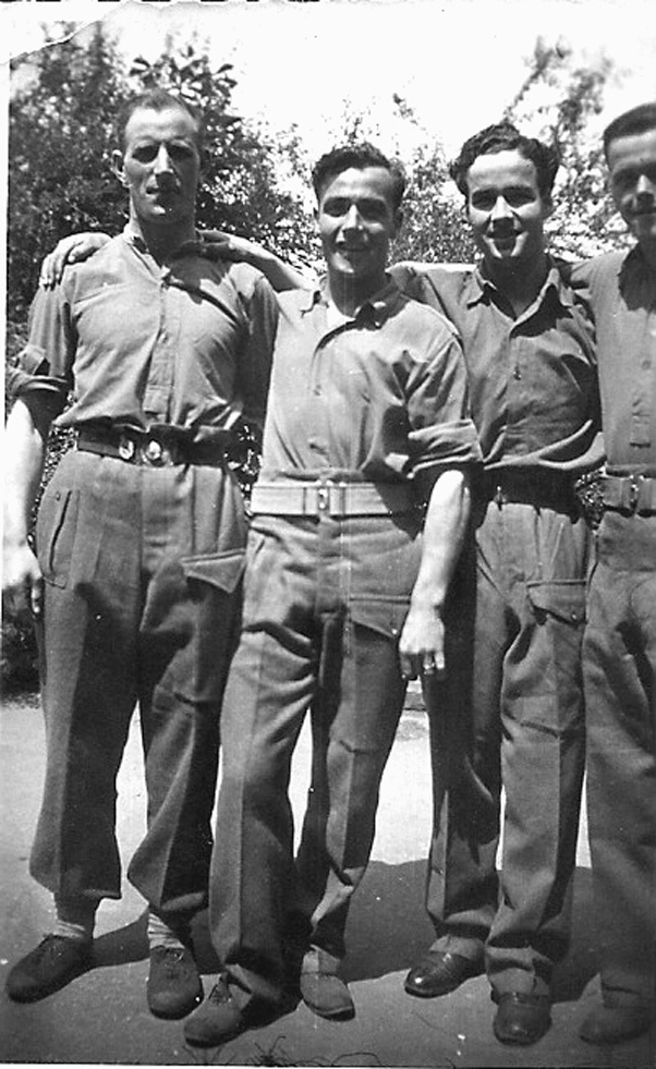 Alex MacKenzie (2nd left) and others. No.9 Commando.