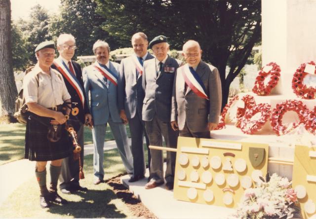 Ranville War Cemetery (1)