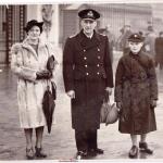 Harold Wilkinson Goulding and his wife and son