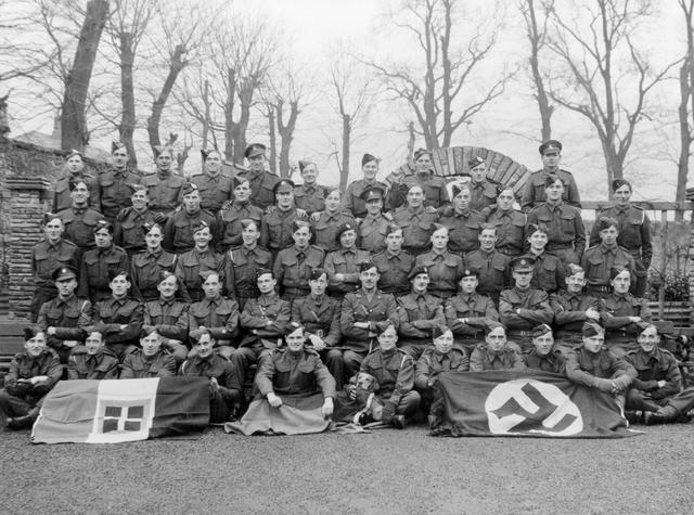 No.3 Commando 5 troop December 1941 (higher res)