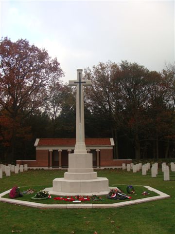 Bergen-op-Zoom War Cemetery 2011.