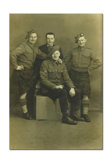 Alan Moss was the first RSM of No.2 Cdo., kia at St Nazaire.