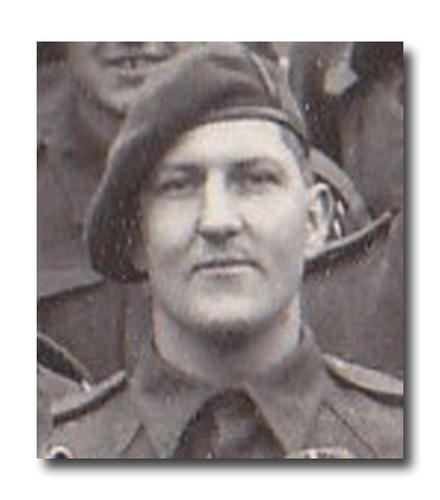 Fusilier  Wyndam Davies, No.2 Commando kia 13 Sept'43 Salerno