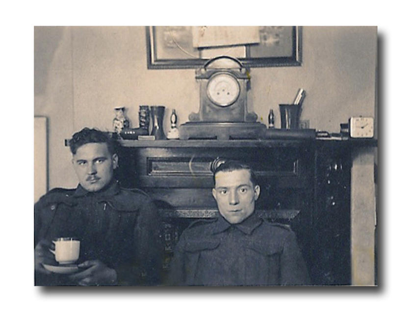 Pte's Neal and Tommy Everett (on the right)  Paignton Jan41