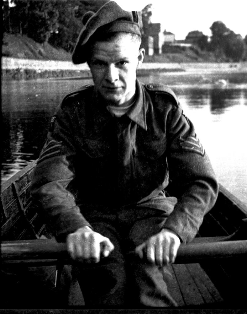 Wally Dinham, No 2 Commando HQ circa 1941