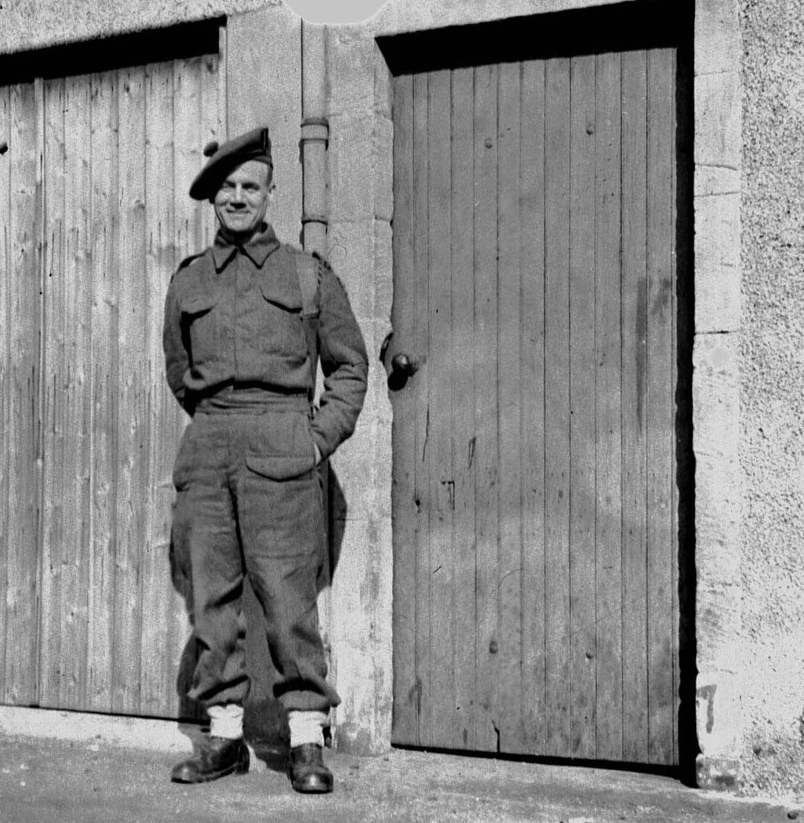Unknown No.2 Commando curca 1941 (2)