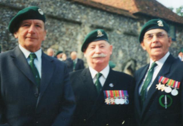 John Southworth MM  (No.1 Cdo) left and 2 unknown at Winchester 1995