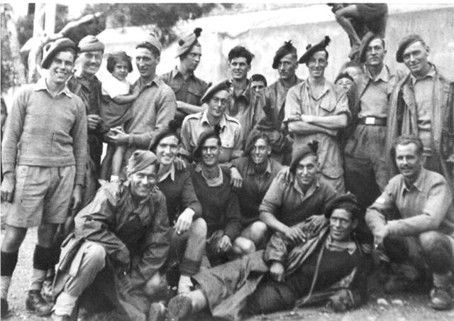 Tommy Sleith, Hector Hunter and others. No.9 Commando