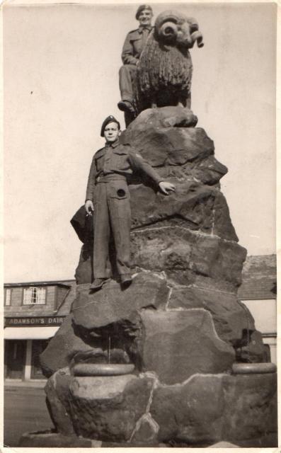 George Graham and u/k (astride the Ram), No.4 Commando, Moffat 28/9/42