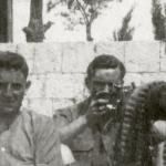 No.2 Commandos Ben Fryer (left) and Joe Rogers (on the gun), 5 Troop