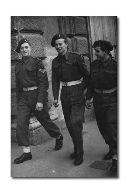 Eric Groves MM, No.2 Commando (on the right) and two unknown