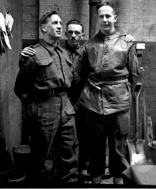 No.2 Commandos. Unknown, 'Ken' Emmerson, Arthur Wardle MC