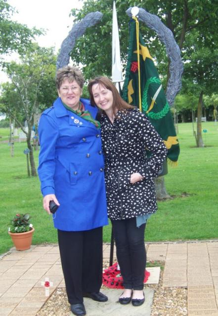 Elaine Davies, daughter of Sgt Jack Southworth MM, No1 Cdo, and Julie Warren, cousin of Capt Larry Stevens, No5 Cdo.