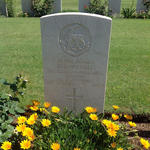 Private Dennis Raymond Wright, No.2 Commando. Salerno War Cemetery
