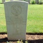 Private Derick Bennett, No.2 Commando, Salerno War Cemetery.