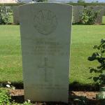Lieutenant John Douglas Rosling, No.2 Commando, Salerno War Cemetery.