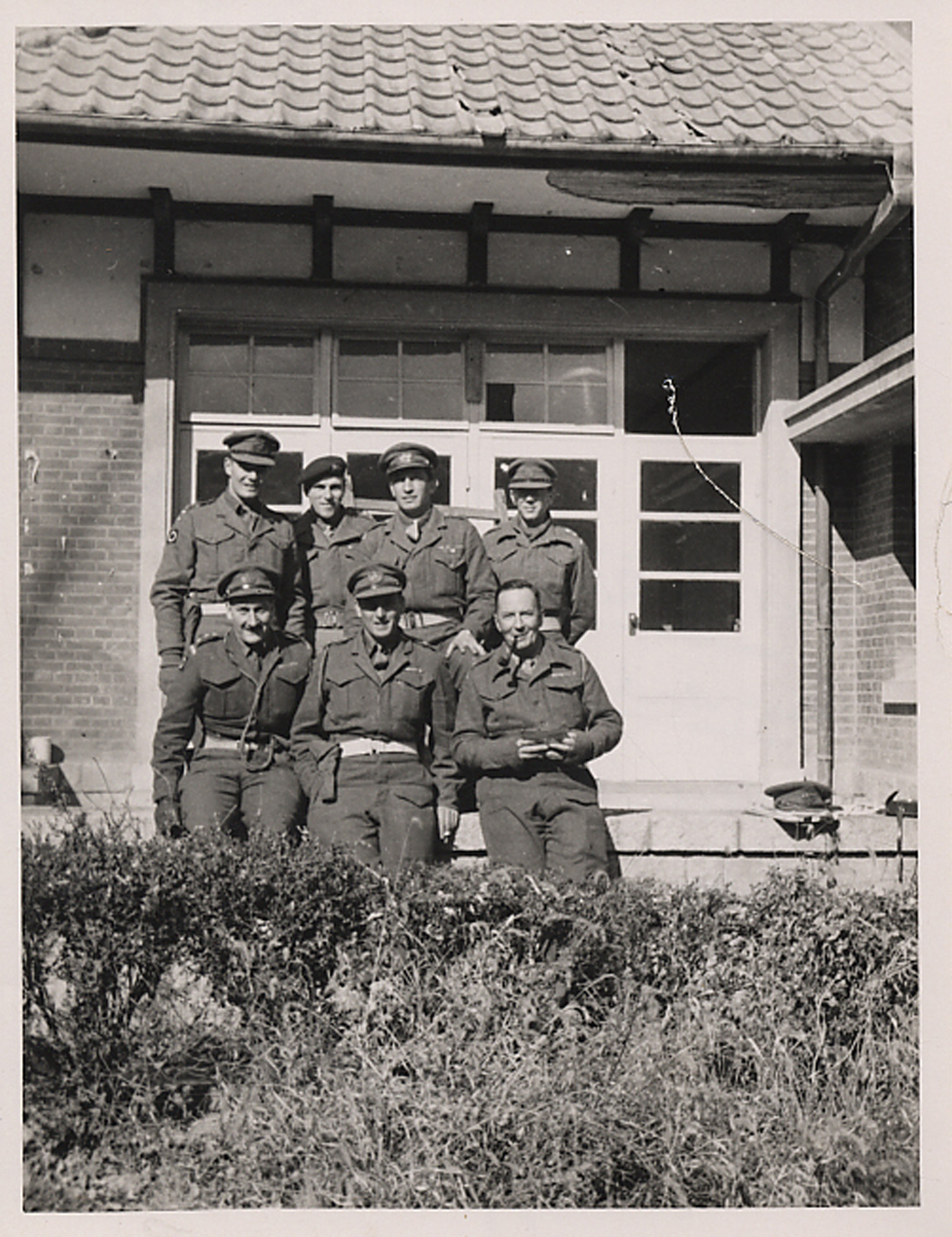 Herbert 'Spike'  Pike (formerly No.4 Cdo) and officers of 1st Bn., The Glosters.