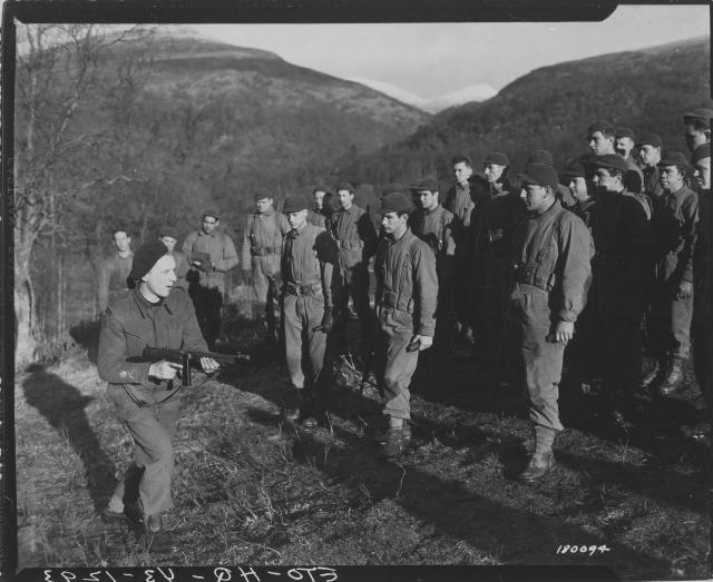 Sgt. Major Thomas Sawkins training US Rangers 7th Feb '43