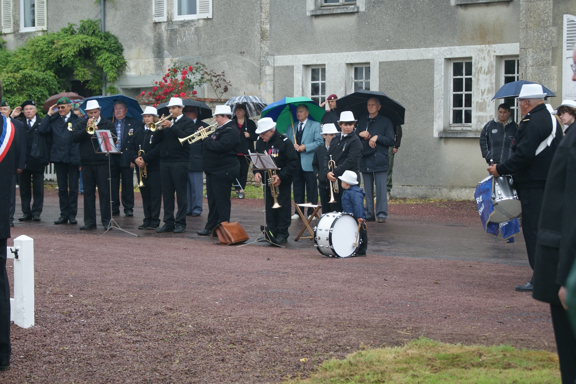 N°6 Cdo memorial ceremony 4/6/2012 Amfreville (3)