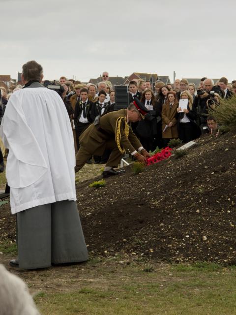 General Sir David Richards, Chief of the Defence Staff, lays a wreath