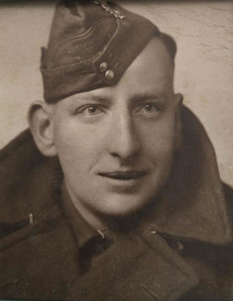 Pte Thomas Blair No.12 and No.1 Commando