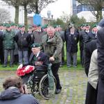 Jim Kelly 41RM Commando lays a wreath