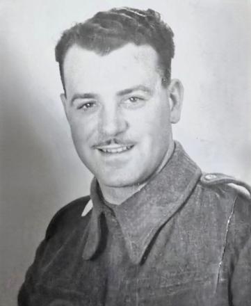 Vin served in No.1 Cdo 3 troop, 1945 India.