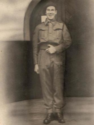 Lance Corporal R.J. Ovenden, No.4 Commando kia 6/6/1944 Normandy