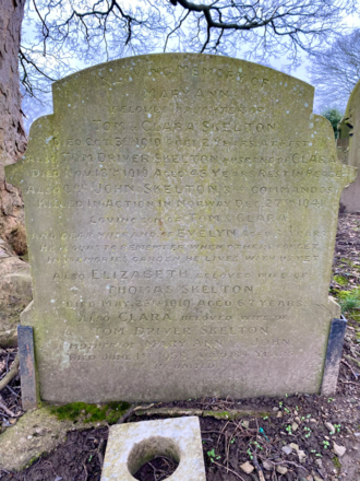 Family grave of LCpl John Skelton No.3 Commando kia Vaagso