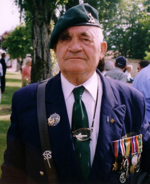  Trooper Stan Scott (No.3 Cdo), Association Charman until Jun. 2014