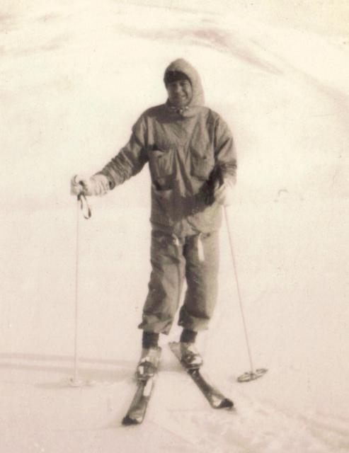 Unknown skier thought to be from No.12 Commando