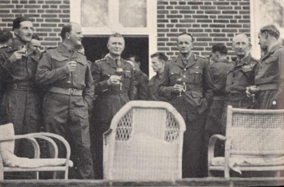 Post War cocktail drinks at HQ