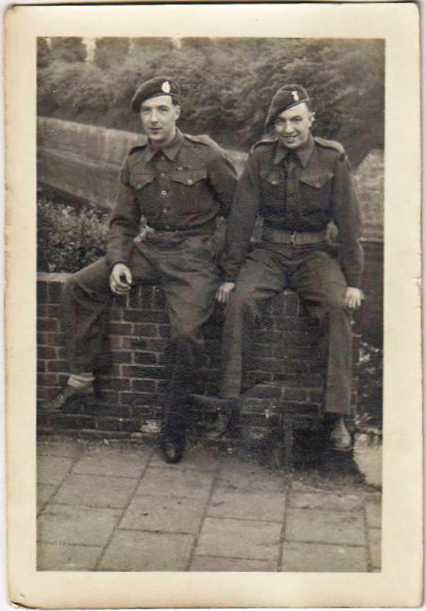 Pte. Kenneth Darlington MM No.4 commando (left) and unknown