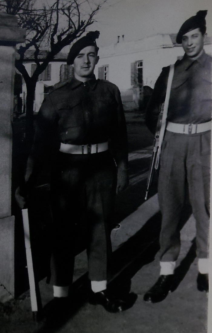 Jimmy Carten and u/k. No.9 Commando