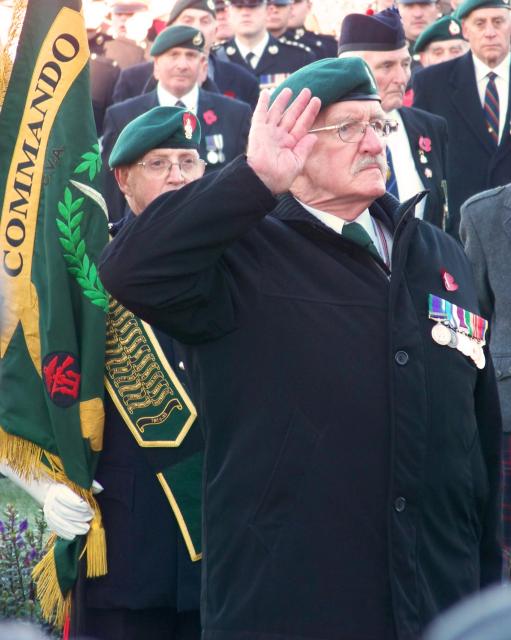 Placing the CVA Wreath at Fort William