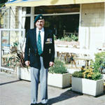 Jack Cox (No.3 Cdo) aged 79, Ouistreham, on 60th anniv. 'D Day'