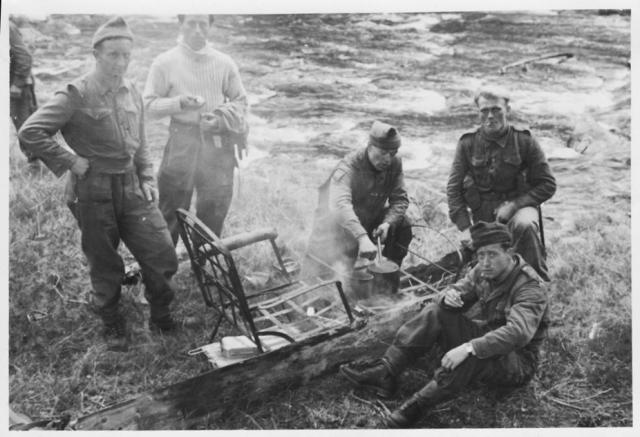 Martien van Barneveld, Hans Cramer, and pals trining at the CBTC 22/3/42