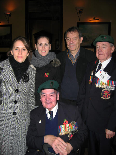 Ken Oakley and family with Jim Watson