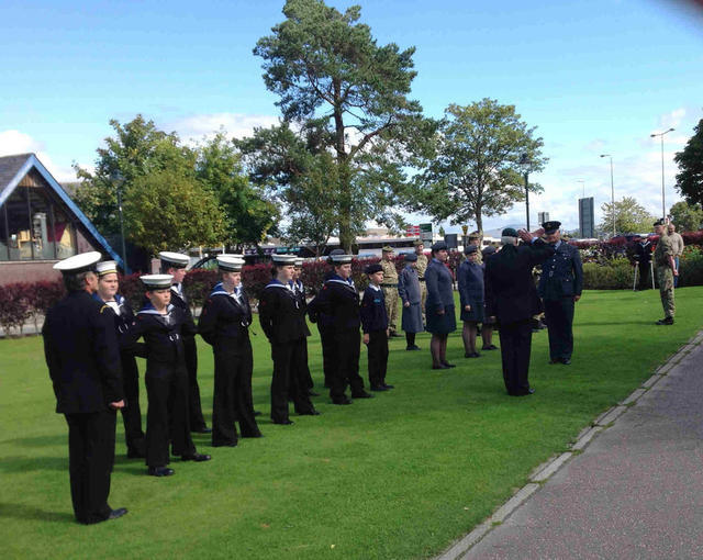 Joe Murtagh inspects the Cadets (2)