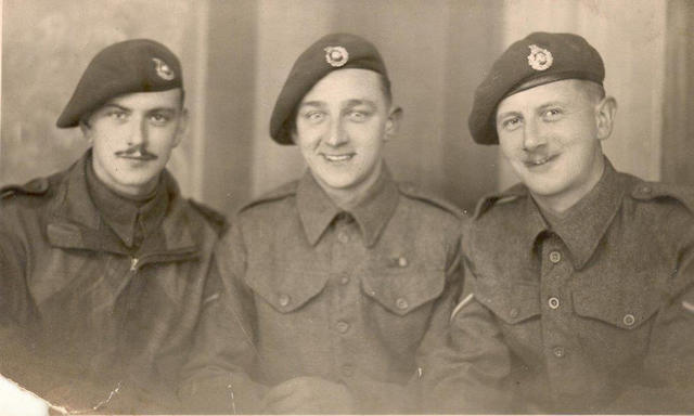 Fred Hutchings (on) left and 2 others from 46RM Cdo