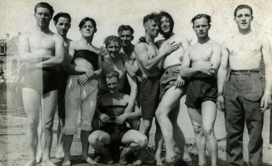 No.4 Commando 2 troop Willemstad April 1945 (2)